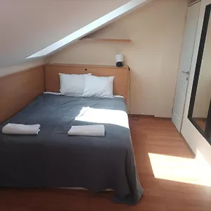 apt-central-at-nagymezo-street.inbudapesthotels.com/